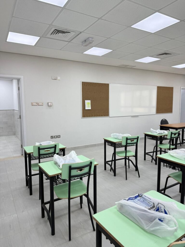 انطلاقة عام دراسي جديد في مدرسة أوس بن ثابت الثانوية للبنين